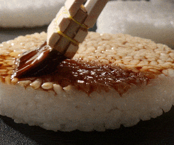 [餐饮单品]-德克士-安格斯厚牛黄金米汉堡（白松露风味）